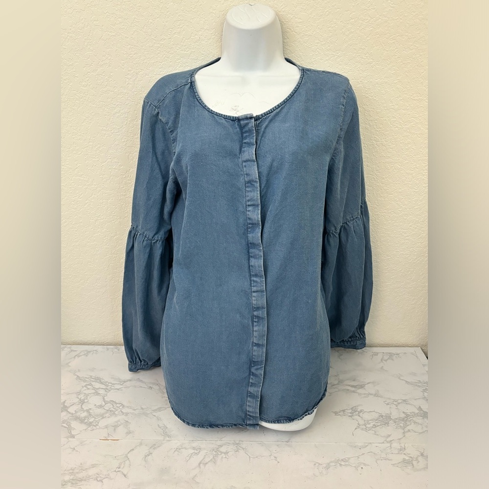 Banana Republic M Top Women's Blue Chambray Peasant Sleeve Boho Denim Blouse - Picture 1 of 5
